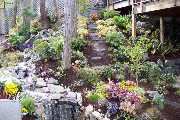 Landscape Services with Hedahl Landscape, Deck & Patio